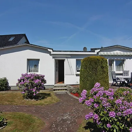 Ferienhaeuser Am Teich, Zinnowitz, Cleaning Included Casa vacanze