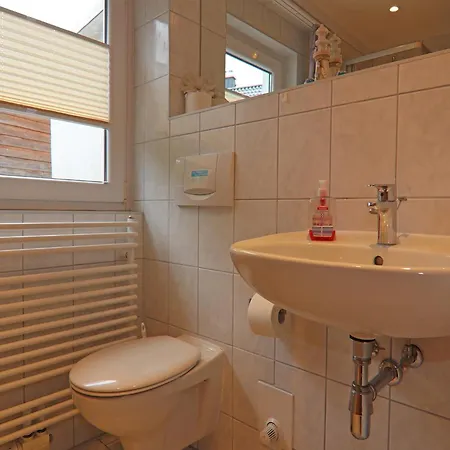 Casa vacanze Ferienhaeuser Am Teich, Zinnowitz, Cleaning Included Zinnowitz