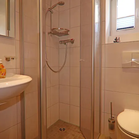 Ferienhaeuser Am Teich, Zinnowitz, Cleaning Included * Zinnowitz