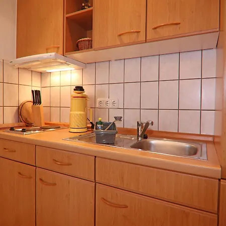 Ferienhaeuser Am Teich, Zinnowitz, Cleaning Included * Zinnowitz